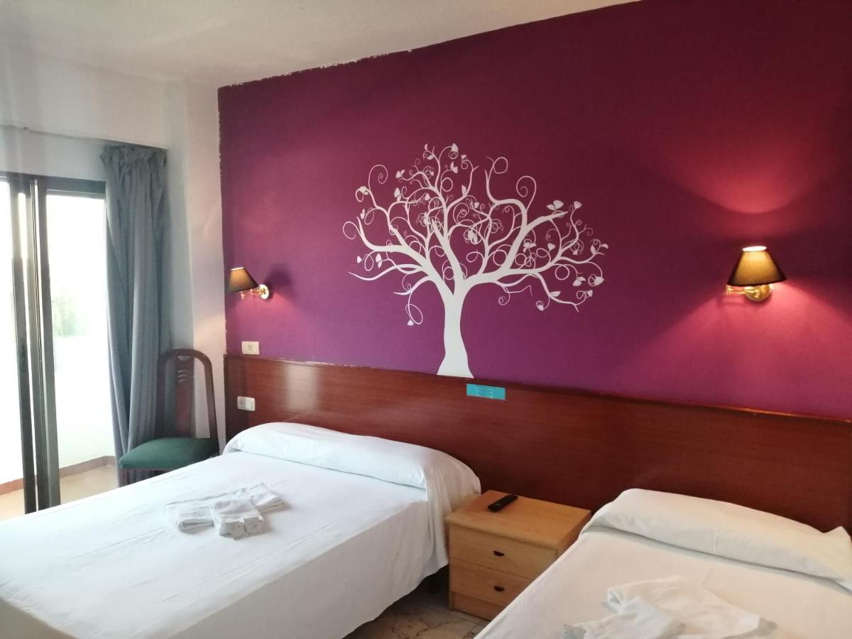 Hostal Jaime I อูเอสกา ภายนอก รูปภาพ