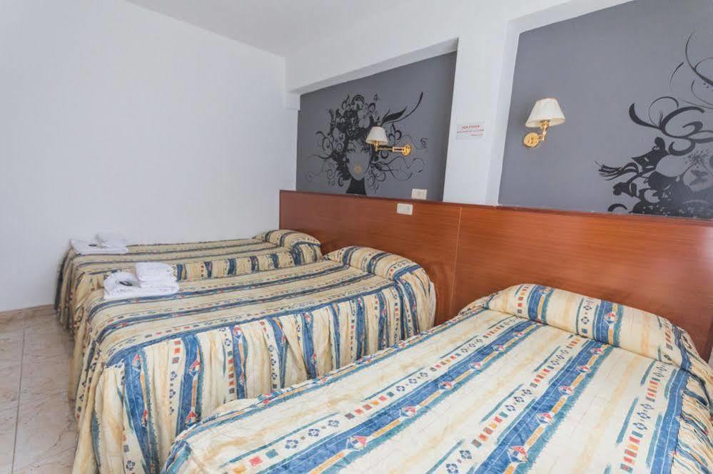 Hostal Jaime I อูเอสกา ภายนอก รูปภาพ